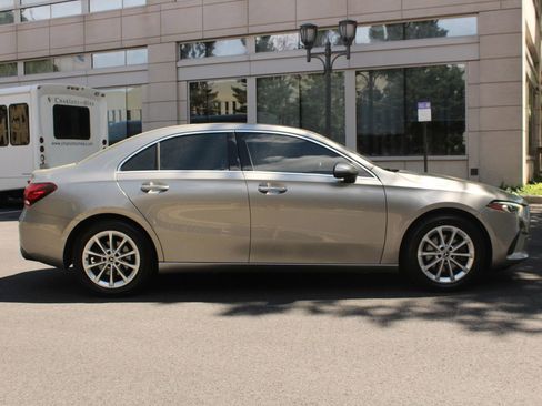 Used 2019 Mercedes-Benz A 220 4MATIC image 6