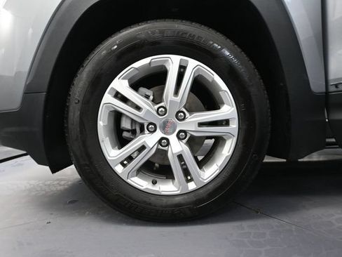 Used 2024 GMC Terrain SLE FWD image 16