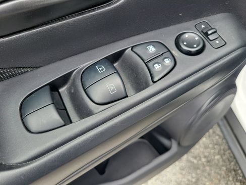 Used 2024 Nissan Kicks S FWD image 20