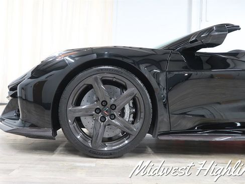 Used 2023 Chevrolet Corvette Z06 RWD image 14
