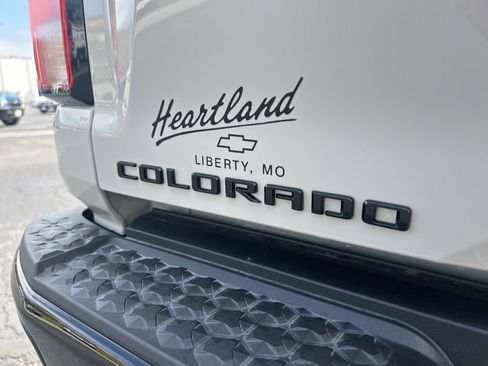 New 2026 Chevrolet Colorado ZR2 w/ Technology Package AWD/4WD image 15