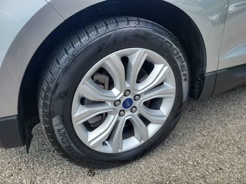 Used 2022 Ford Edge Titanium AWD/4WD image 5
