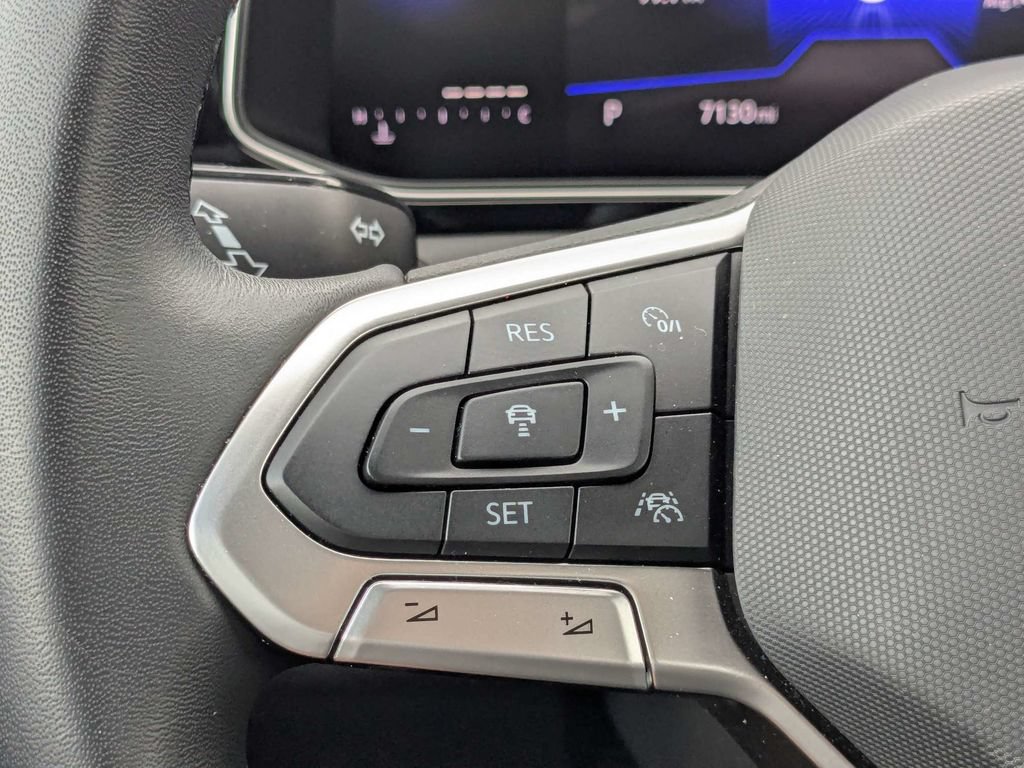 Used 2026 Volkswagen Jetta Sport FWD image 30