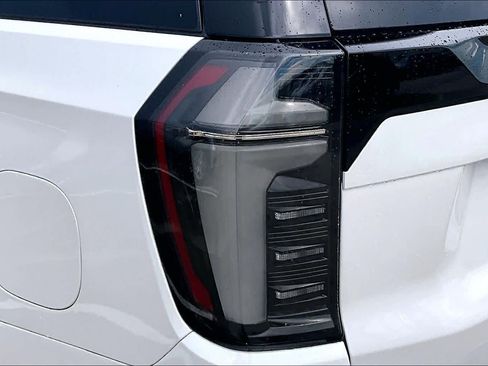 Used 2025 Chevrolet Tahoe RST w/ Comfort Package RWD image 27