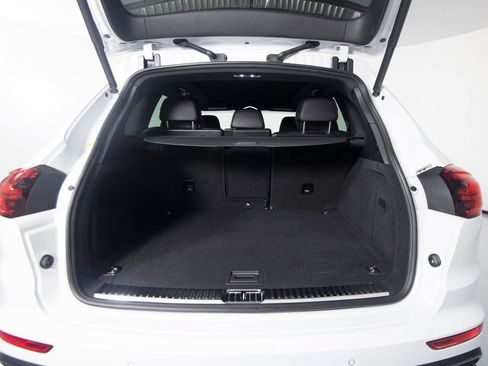 Certified 2017 Porsche Cayenne AWD/4WD image 49