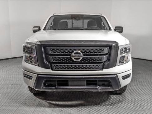 Used 2022 Nissan Titan S image 12
