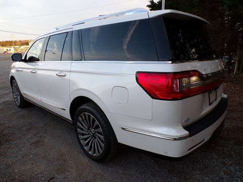 Used 2019 Lincoln Navigator L Reserve image 3
