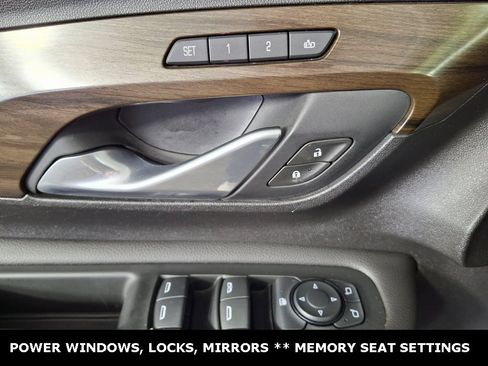 Used 2018 GMC Terrain Denali image 25