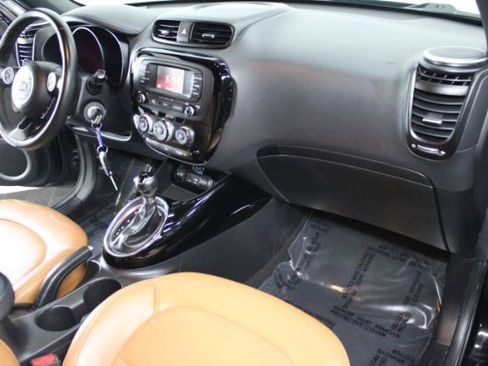 Used 2016 Kia Soul ! w/ Umber Package 1 image 19