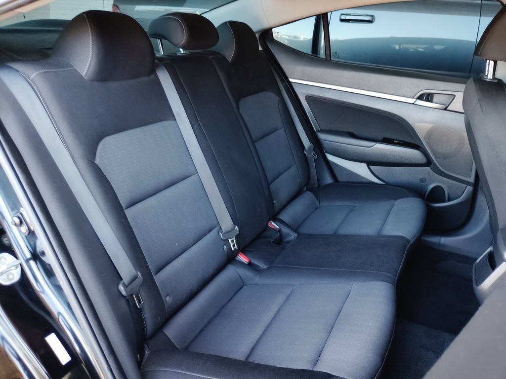 Used 2018 Hyundai Elantra Value Edition FWD image 16