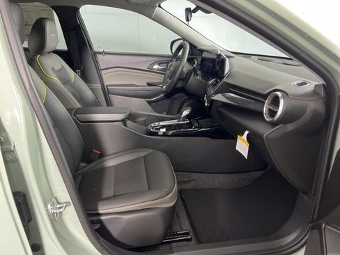 New 2026 Chevrolet Trax ACTIV w/ Driver Confidence Package FWD image 2