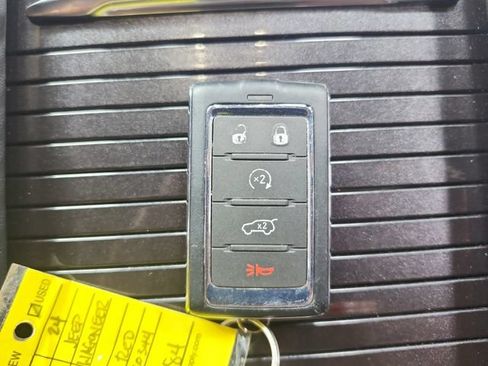 Used 2024 Jeep Wagoneer 2WD w/ Premium Group I image 34