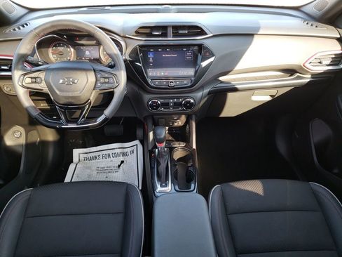 Used 2022 Chevrolet TrailBlazer RS w/ Sun and Liftgate Package image 13