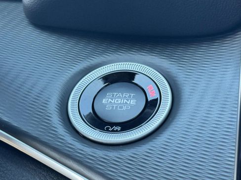 New 2025 Jeep Grand Cherokee L Altitude AWD/4WD image 7