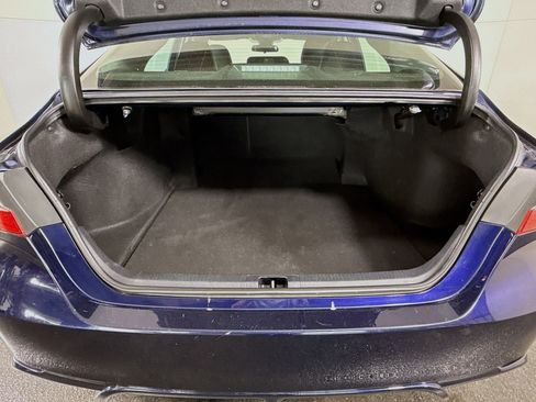Used 2022 Toyota Camry SE image 34