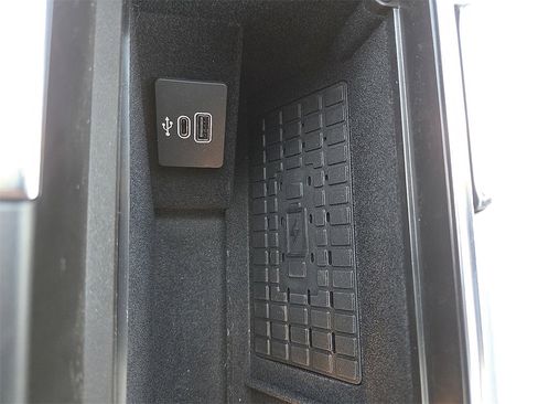 New 2025 Lincoln Navigator L Reserve image 17