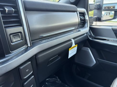 New 2026 Ford F250 Platinum image 41