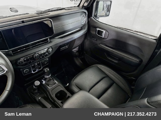Used 2024 Jeep Wrangler Unlimited Sahara w/ Technology Group AWD/4WD image 22