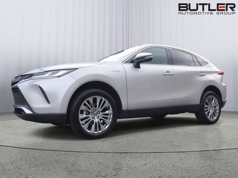 Used 2021 Toyota Venza Limited image 44