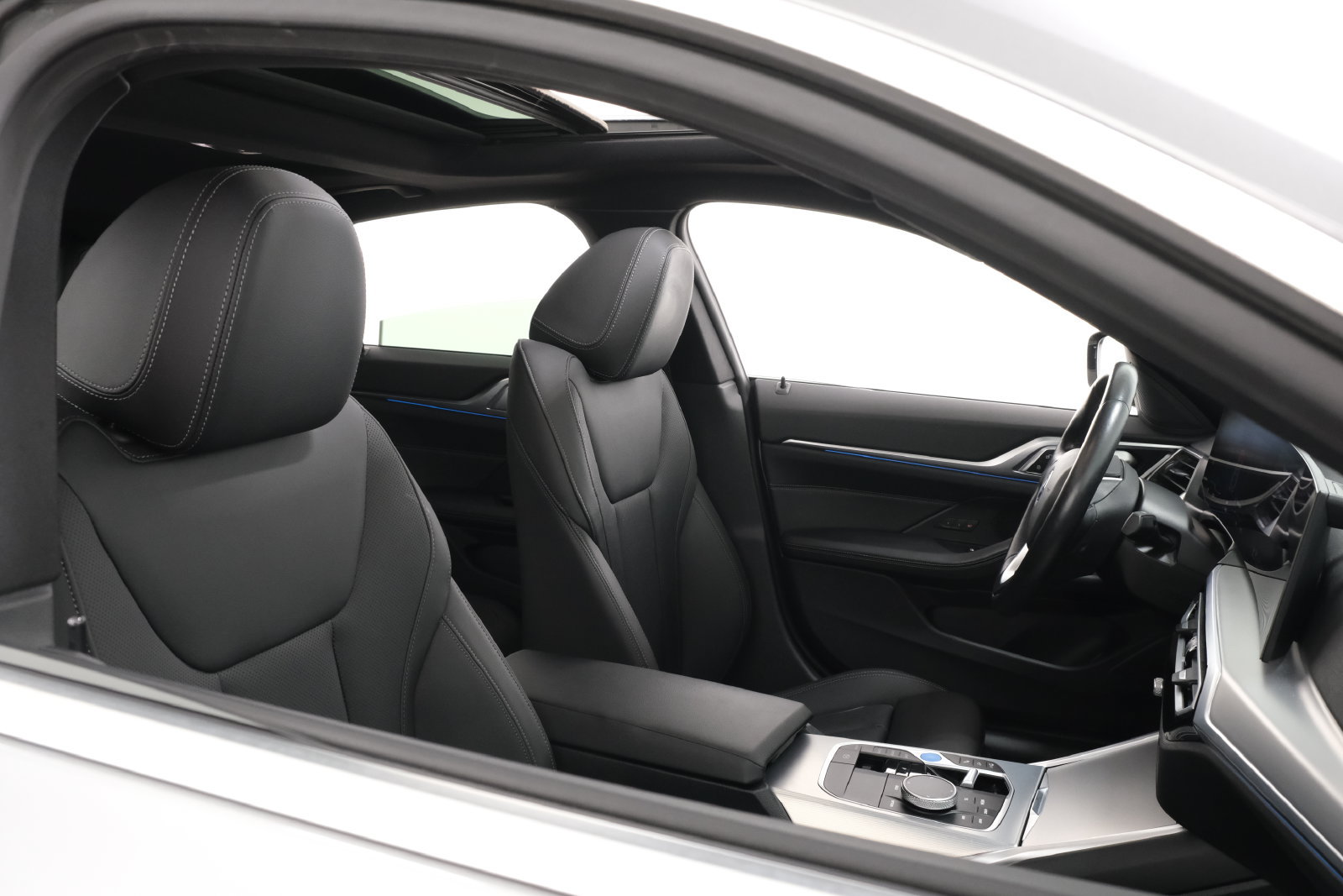 Used 2024 BMW i4 eDrive35 w/ Premium Package RWD image 41
