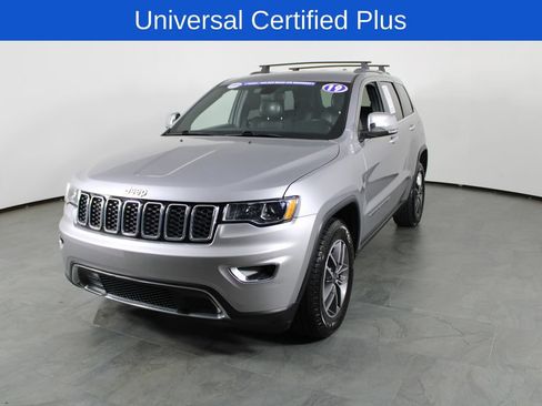 Used 2019 Jeep Grand Cherokee Limited RWD image 2