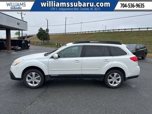 Used 2013 Subaru Outback 2.5i Limited w/ Moonroof Pkg image 4