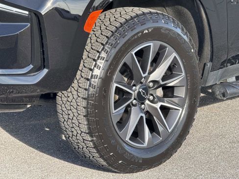 Used 2023 Chevrolet Suburban Z71 w/ Max Trailering Package image 28