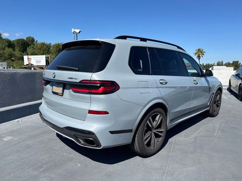 Used 2024 BMW X7 xDrive40i w/ M Sport Package AWD/4WD image 5