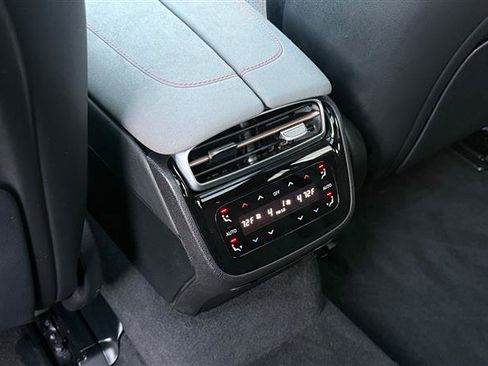 Used 2022 Mercedes-Benz EQS 450+ Sedan image 17