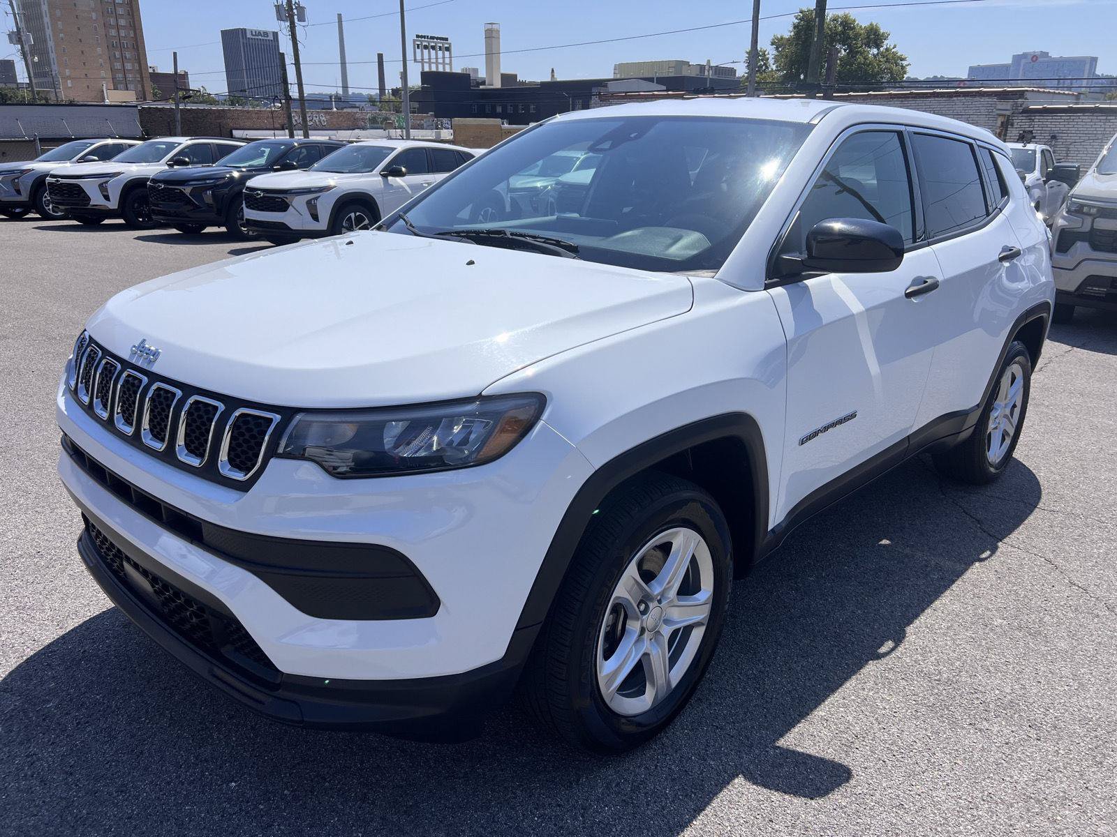 Used 2023 Jeep Compass Sport AWD/4WD image 28