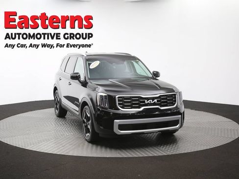 Used 2025 Kia Telluride S FWD image 51