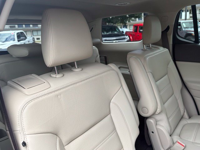 Used 2019 GMC Acadia Denali w/ Technology Package AWD/4WD image 34