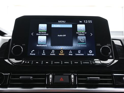 Used 2025 Nissan Pathfinder SL image 29