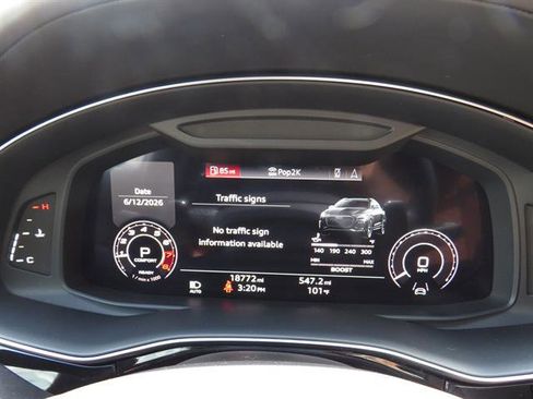 Used 2022 Audi RS Q8 AWD/4WD image 11