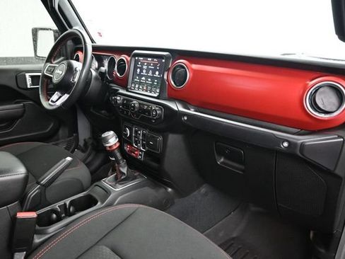 Used 2022 Jeep Gladiator Rubicon AWD/4WD image 10