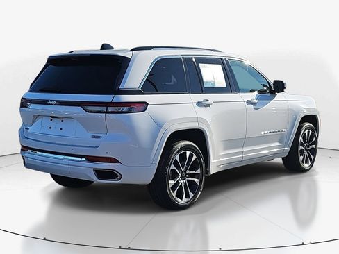 Used 2023 Jeep Grand Cherokee Overland w/ Luxury Tech Group IV image 5
