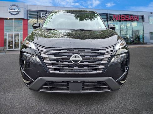 New 2026 Nissan Rogue SV AWD/4WD image 2