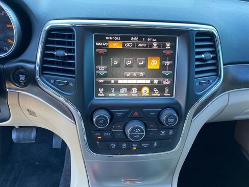 Used 2017 Jeep Grand Cherokee Limited w/ Luxury Group II AWD/4WD image 11