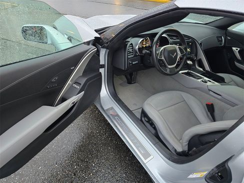 Used 2014 Chevrolet Corvette Stingray Coupe w/ 2LT Preferred Equipment Group image 15