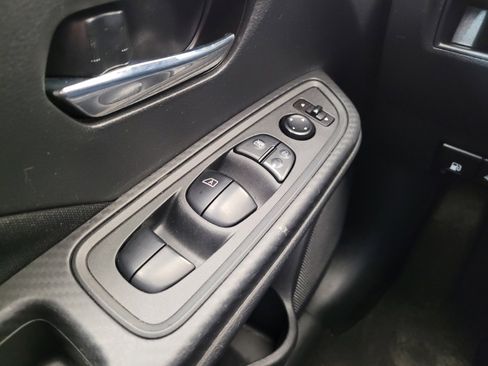 Used 2021 Nissan Versa SV image 27