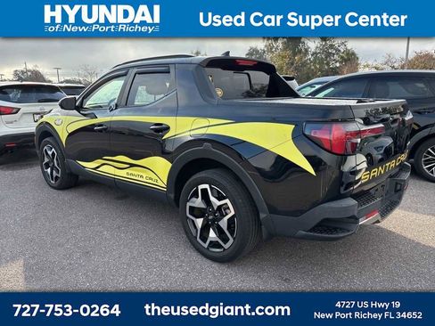 Used 2023 Hyundai Santa Cruz Limited image 2
