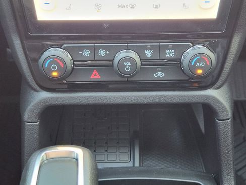 New 2025 Ford Ranger XLT w/ Equipment Group 301A High image 16