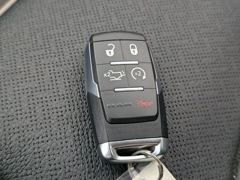 Used 2024 RAM 2500 Laramie w/ Safety Group AWD/4WD image 23