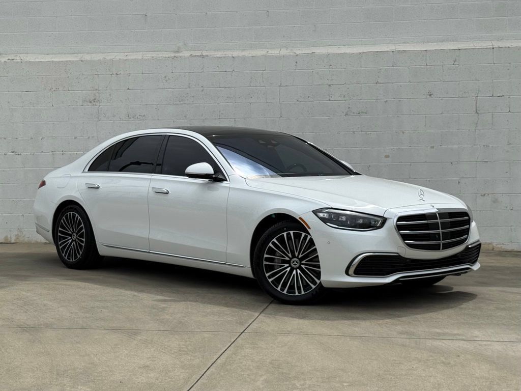 Used 2025 Mercedes-Benz S 580e 4MATIC Sedan 360° Tour