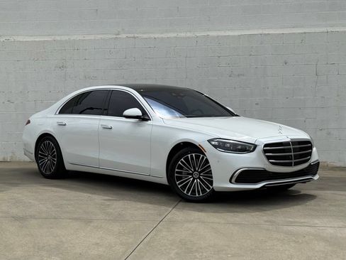 Used 2025 Mercedes-Benz S 580e 4MATIC Sedan image 1