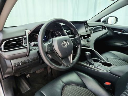 Used 2023 Toyota Camry SE FWD image 10