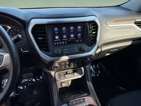 Used 2023 GMC Acadia SLE w/ Driver Convenience Package FWD image 25
