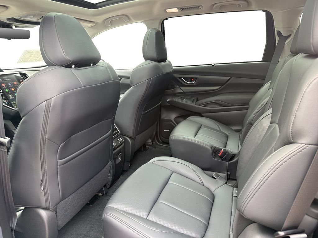 Used 2025 Subaru Ascent Bronze Edition w/ Onyx Package AWD/4WD image 28