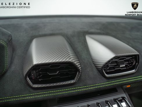 Used 2023 Lamborghini Huracan STO RWD image 29