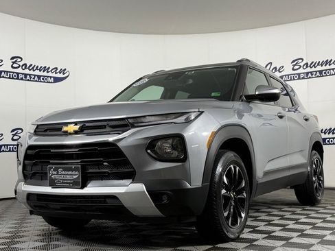 Used 2023 Chevrolet TrailBlazer LT w/ Confidence II Package image 3